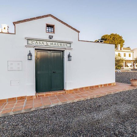 Rosas Cantares: Casa Maurus. Pizarra Exterior foto