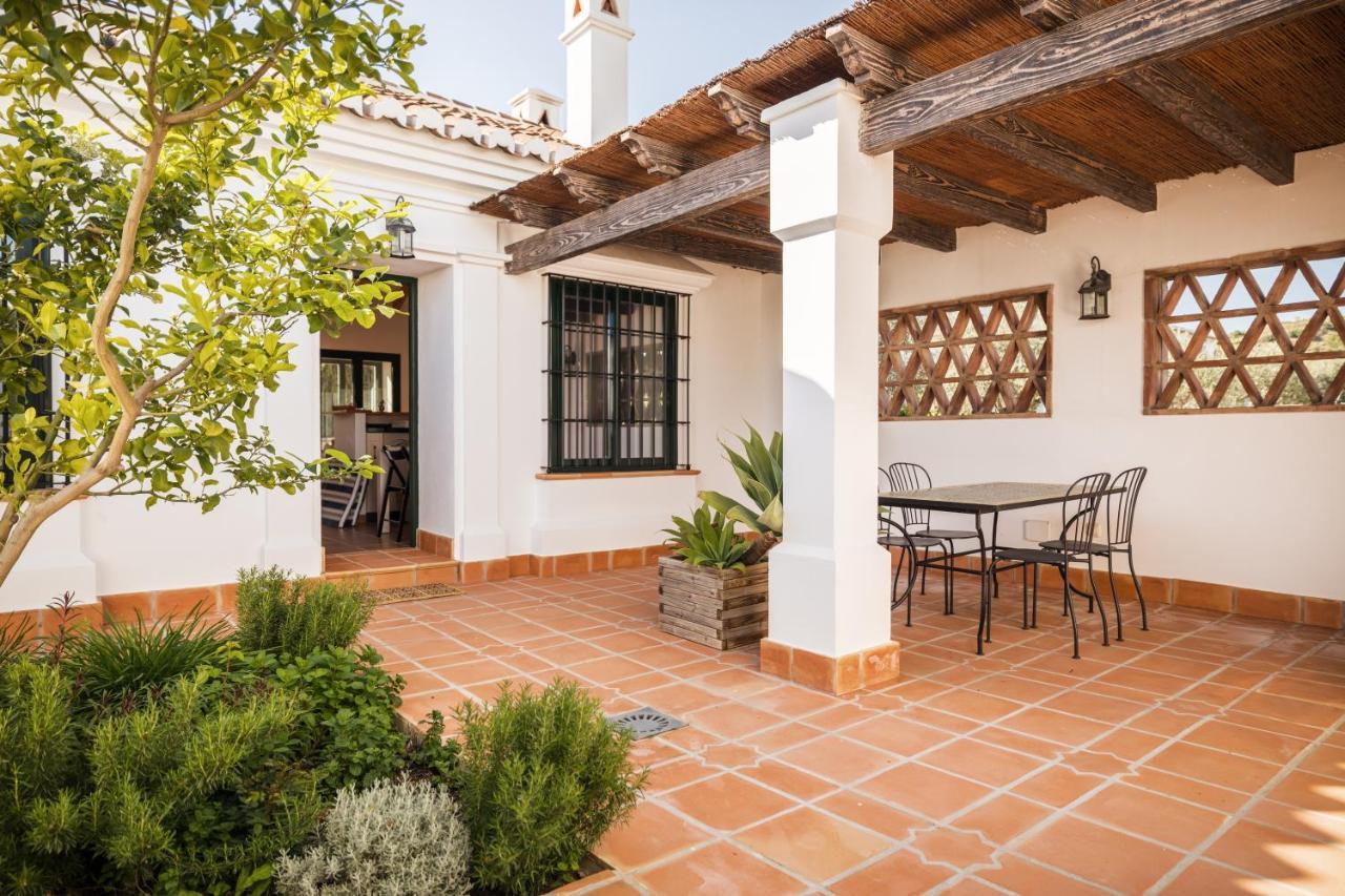 Rosas Cantares: Casa Maurus. Pizarra Exterior foto